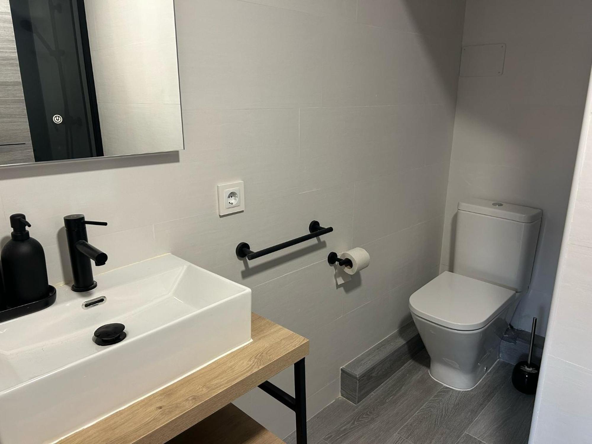 Topdown Apartments L'Hospitalet de Llobregat Eksteriør billede